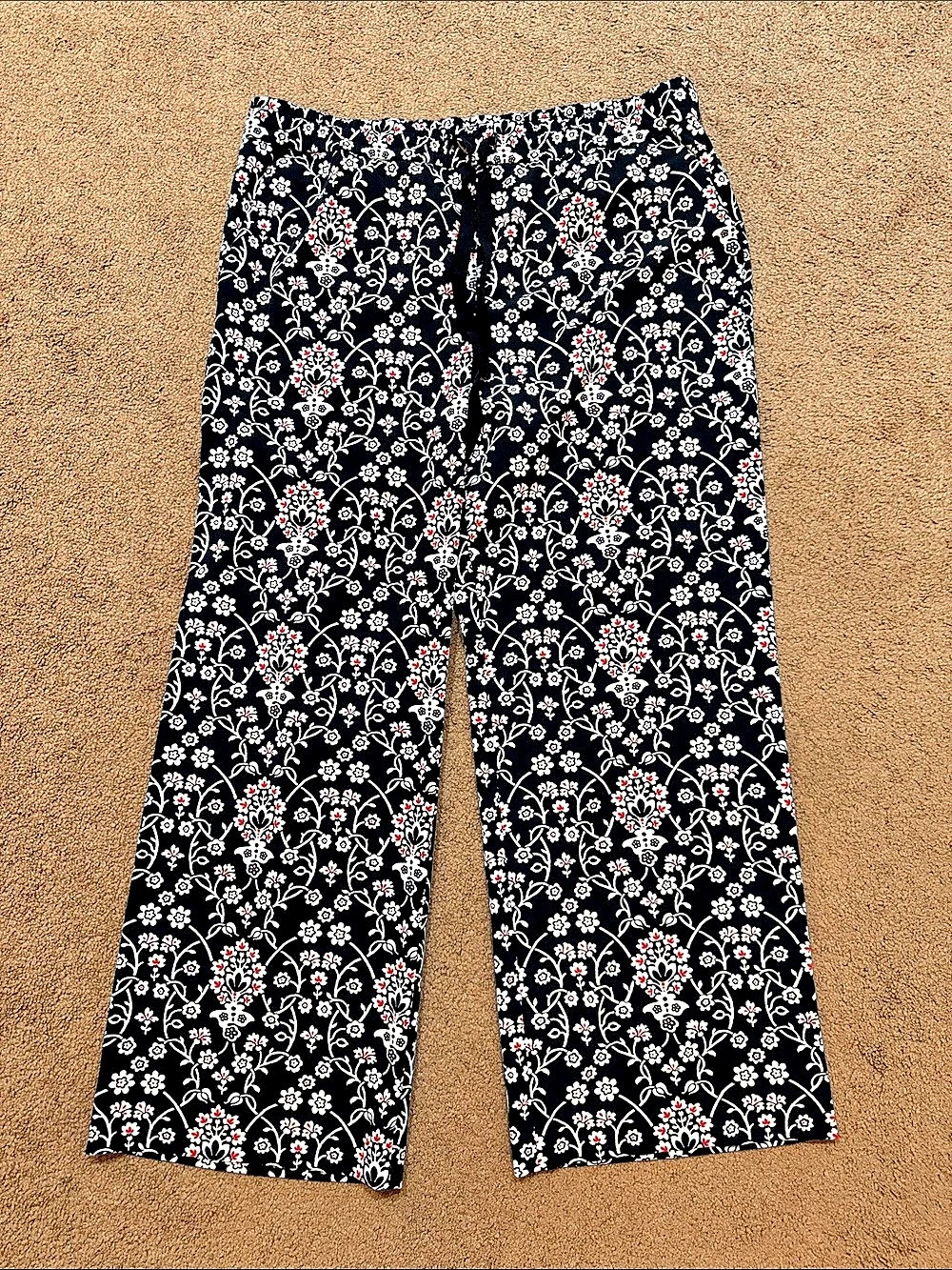 LOFT Floral Wide Leg Pants in navy & White